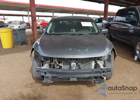 2015 Nissan Sentra Fe+ S/S/Sl/Sr/Sv z USA, uszkodzony, nr VIN 3N1AB7APXFL644283